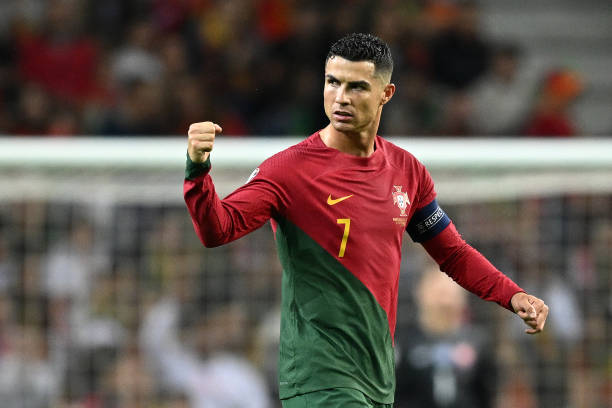 Former Argentinian goalkeeper calls Ronaldo a better footballer than Messi