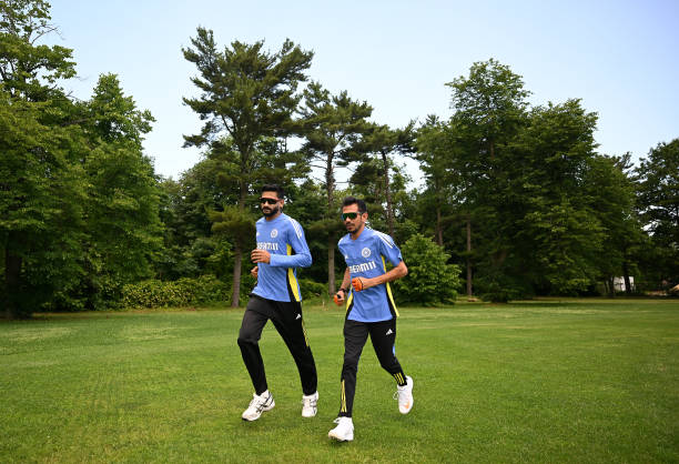 IS Chahal and Dhanashree’s divorce final? Poison spread in the spinner’s life from here, there was a ruckus over this boy’s photo with his wife