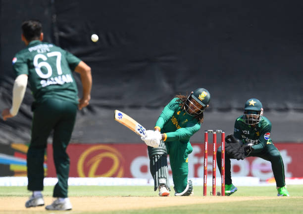 SA20: 105 meter six, the ball disappears in the sky