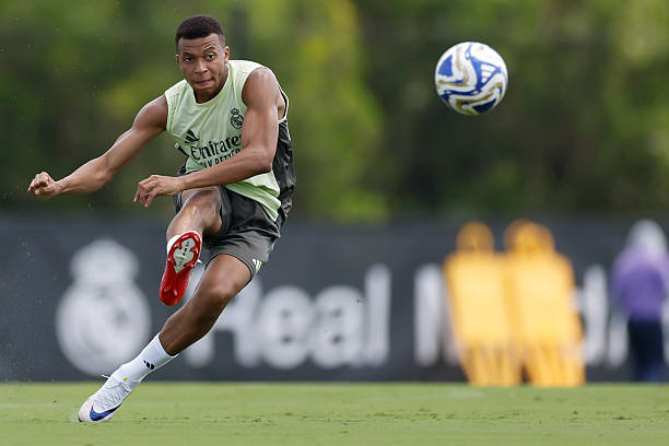 🌍 Club World Cup 2025: Mbappé Set for High-Stakes Reunion with PSG’s Next Generation New York City – July 9, 2025