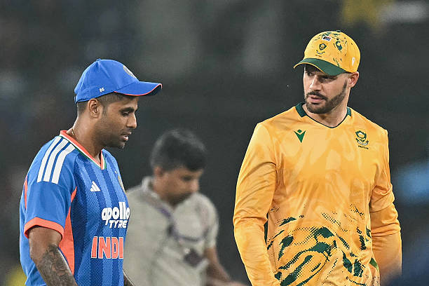 🏏 WPL 2026: Aakash Chopra Highlights Gujarat Giants’ Squad Dilemma After Auction