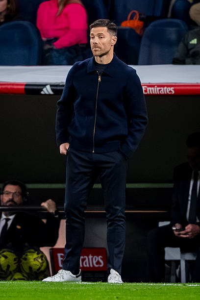 Cesc Fabregas Xabi Alonso Real Madrid Problem: ‘They All Think They Have to Play’