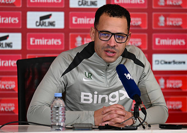 Explosive: Liam Rosenior Chelsea Decisions – 6 Power Battles