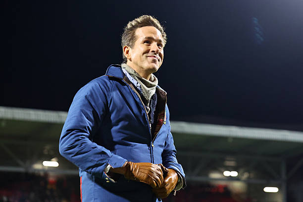 Ryan Reynolds Wrexham New Kits Badge: Hollywood Star Hilariously Unveils Rebranding for Third Football Club