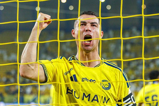 Cristiano Ronaldo scored a 15-minute hat-trick in Al-Nassr's 5-3 win over Al-Kholood.